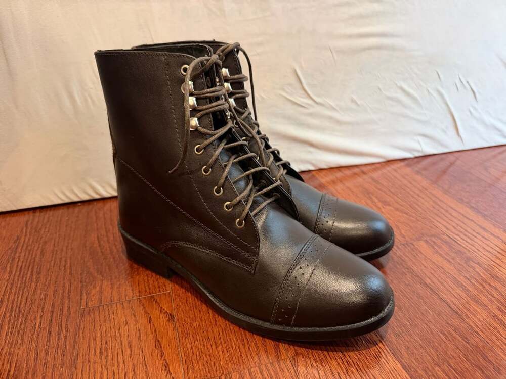 Dublin Lace-Up Boots Size US 9 Brown Leather Cap Toe